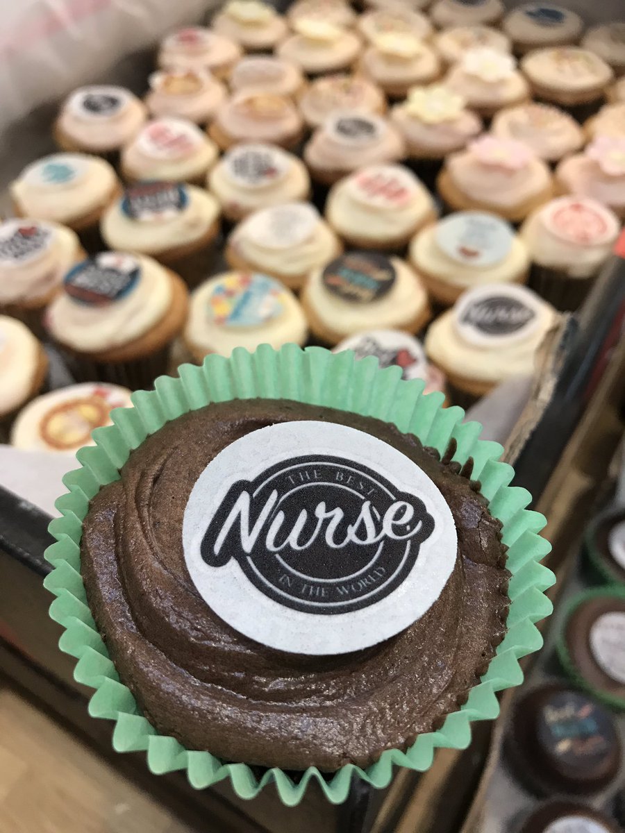 sianymarv's tweet photo. Happy Nurses Day 2022! 🥳❤️🥳 #NationalNursesDay #caketherapy #celebration https://t.co/ZueCUrbc4z