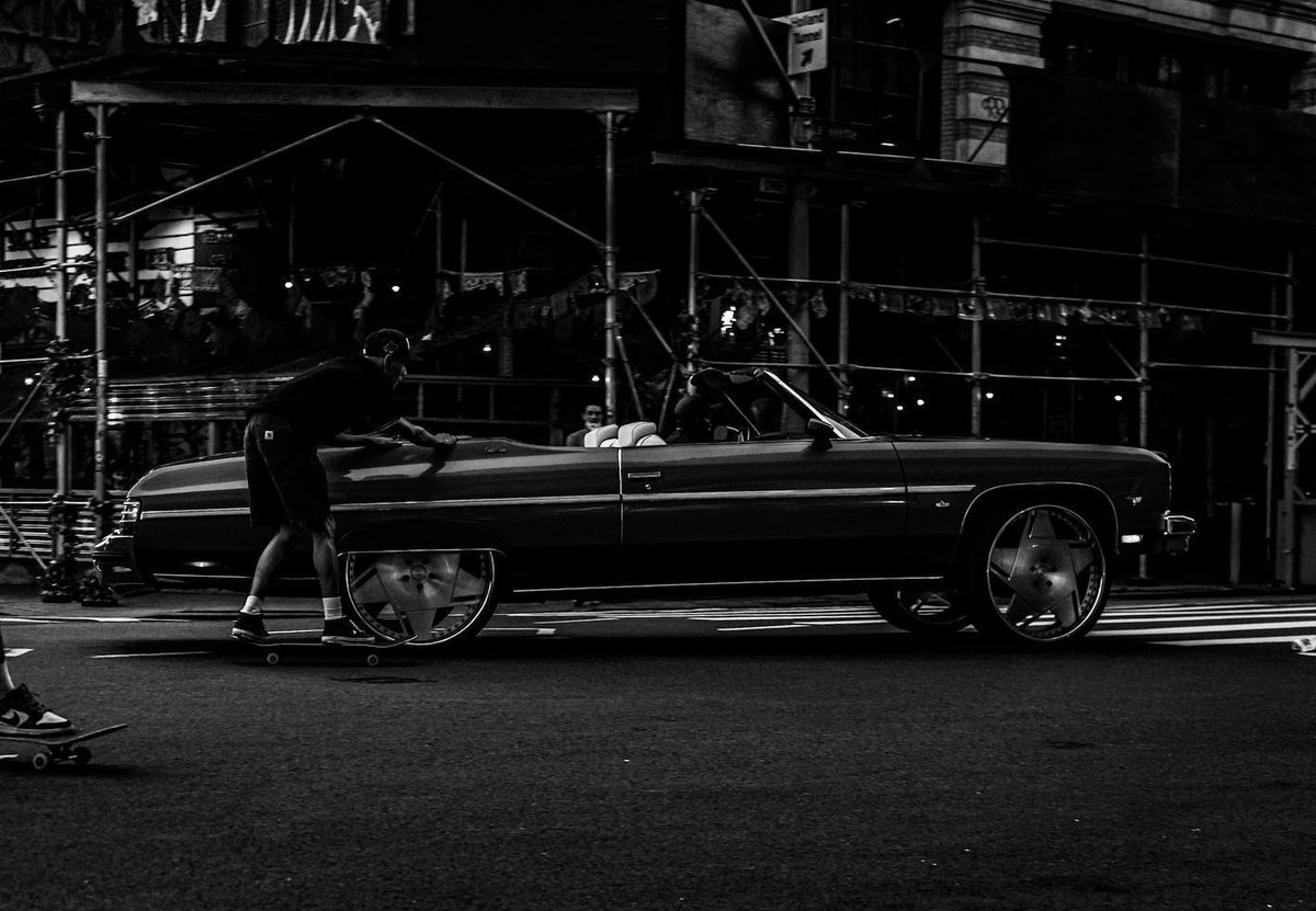kris4an's tweet photo. Swoosh #NFTProjects #photographylovers https://t.co/5ivNg1PxIG