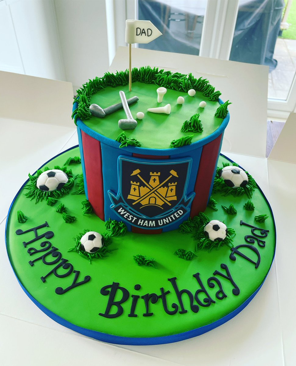 Gibbo1911's tweet photo. Can’t beat cake for breakfast on ya Birthday. ⚒⚒⚒ #masive https://t.co/Mwtz8l05yv