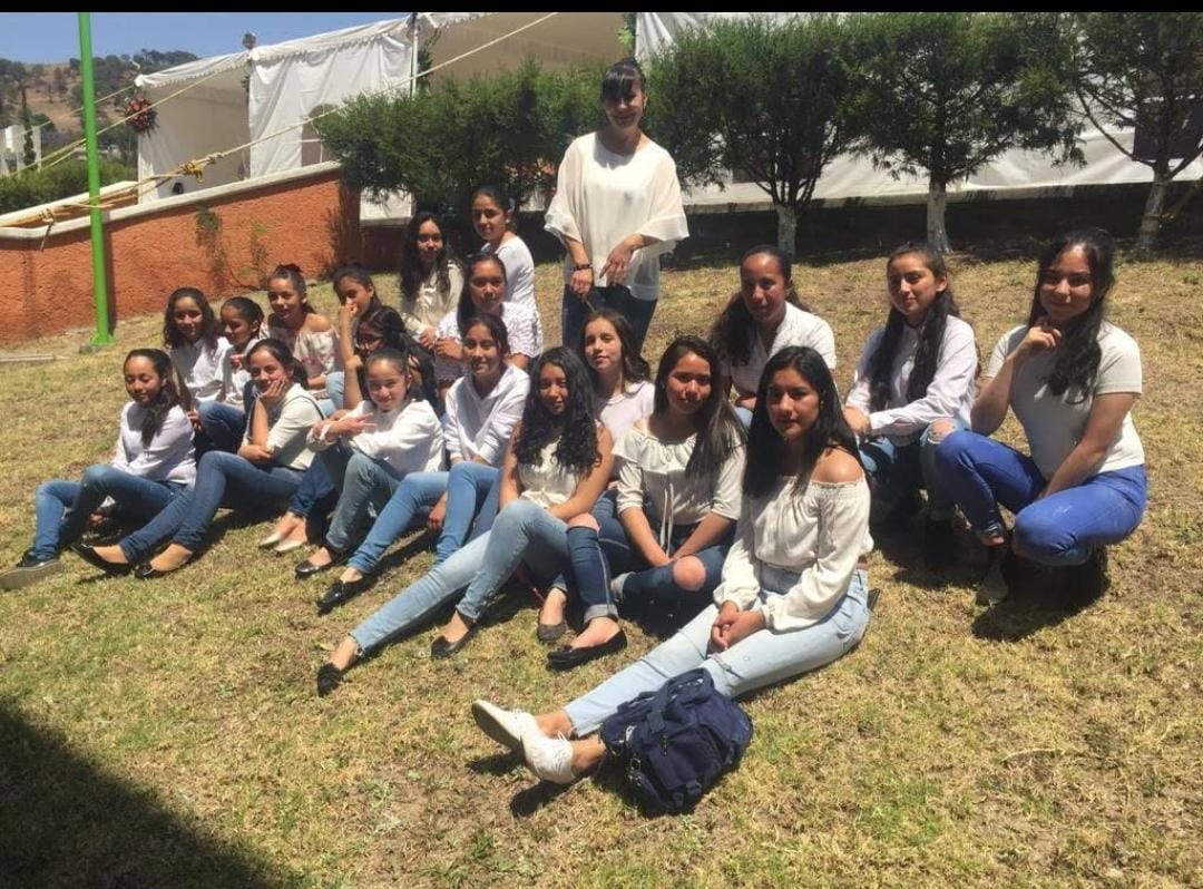 VocesdeStaMaria's tweet photo. Recuerdo de nuestra presentación en Almoloya de Alquisiras 😊... 

#corofemenino #vocesdesantamaria #Mexico #siguenos #TalentoEdomex https://t.co/rxI27R5Hsq