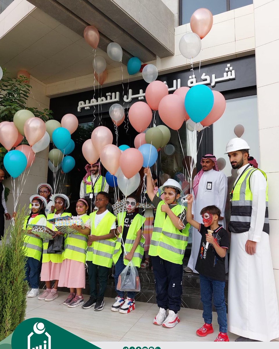 أبناء فرع الشمال يشاركون بفعالية بعنوان "  العيد بعيون إنسان " بمناسبة #عيد_الفطر_المبارك 
بالتعاون مع شركة الخليل للتصميم 
<a href="/alkhalilgroup/">الخليل | ALKHALIL</a>
#مداد_إنسان