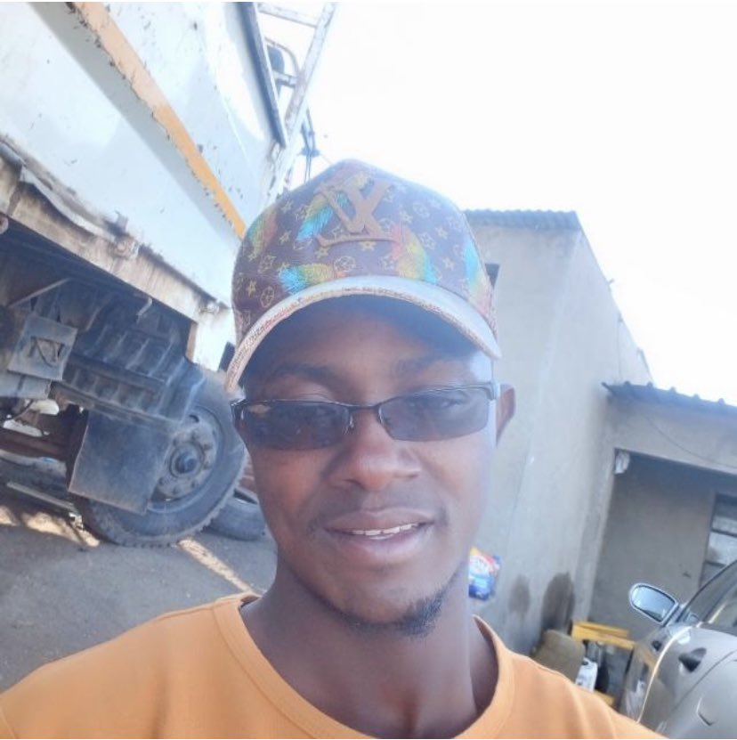 NgcoboSibu's tweet photo. Please help me find this man. His name is Ogley Kamnpira, a Zimbabwean national. He crashed into my car and is now dodging insurance. I need to know his address so he can be served.
#PutSouthAficansFirst https://t.co/gfHMjxckTq