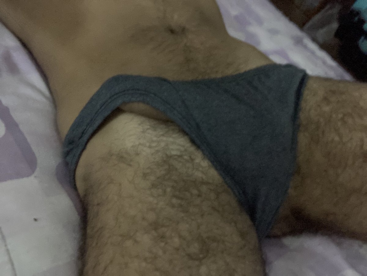 Cuando se me para no me cabe en la trusa