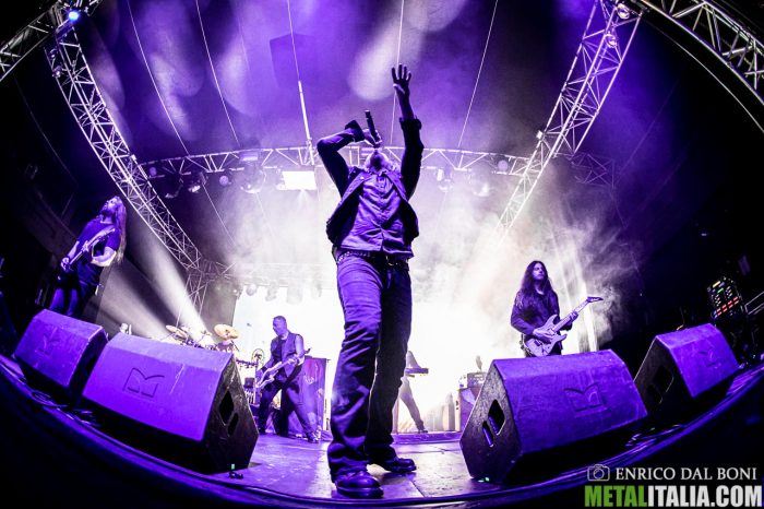 Metalitalia's tweet photo. DARK TRANQUILLITY, ENSIFERUM: le foto del concerto all'Hall #DARKTRANQUILLITY #ENSIFERUM #PYOGENESIS - https://t.co/F3EzngyotB https://t.co/2cYfV6LcH7