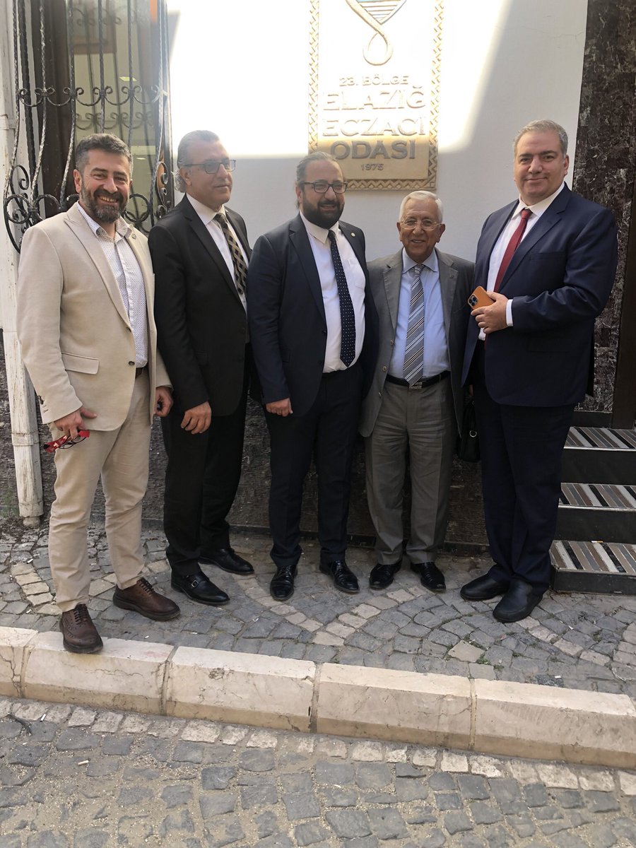 Eczalper's tweet photo. İstanbul Eczakoop Elazığ şubesini açtık. Elazığ ve bölge eczacılarına vatandaşlarımıza hayırlı olmasını temenni ediyorum #istanbuleczakoop #iskoop #14mayısEczacılıkBayramı #Elazığ @Elazigeczacilar https://t.co/9GrYkkesqF