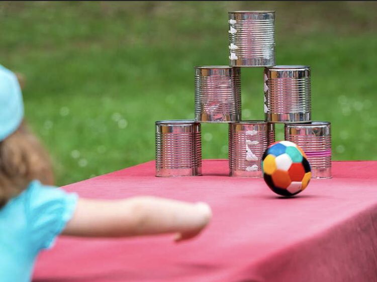 goedebuurt's tweet photo. Zaterdag 14 mei van 12 tot 16: maak kennis met je buurtgenoten op het #Hoofddorpplein! Doe gratis mee met de oud Hollandse spelletjesmiddag. #blikwerpen #dominoXL, #schaken ♟en nog veel meer! https://t.co/IG4XZVykNW
