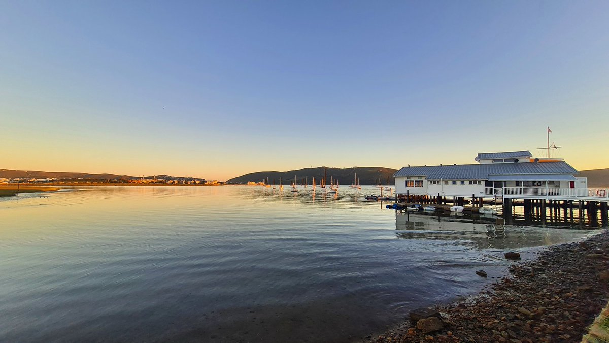 ExploreKnysna's tweet photo. Early morning calm. Another blue sky day in paradise.
๐Knysna, Garden Route
๐ธ @gotravelbug
https://t.co/rtGg8YJh2s
#knysnaaccommodation
#Knysnagetaways #Knysnamagic #autumnvibes #autumnescapes #Knysna #GardenRoute #southafricatravel https://t.co/bghjGJQ4kI