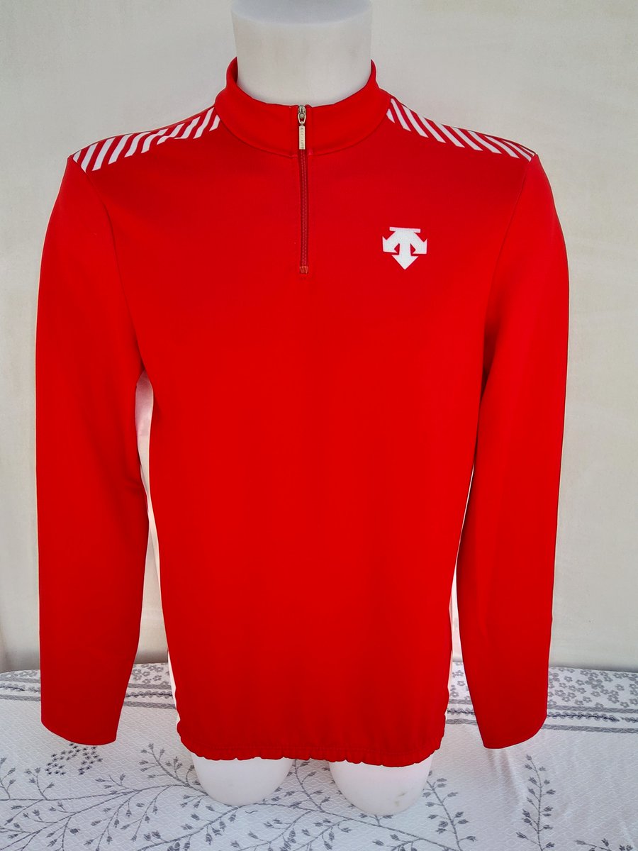 ColPhilip1's tweet photo. 25 Years old like Made Yesterday - Large Long Sleeve Descente Switzerland Genuine 90s Vintage Cycling Jersey Never Used
https://t.co/oTcugB4yc2
#ciclismo #cycling #cyclinglife #cyclist #cyclisme #roadcycling #Giro105 #Swisss #90s #bici #procycling #velo #sport #cycle #bikelife https://t.co/ZnK6Ah2K75