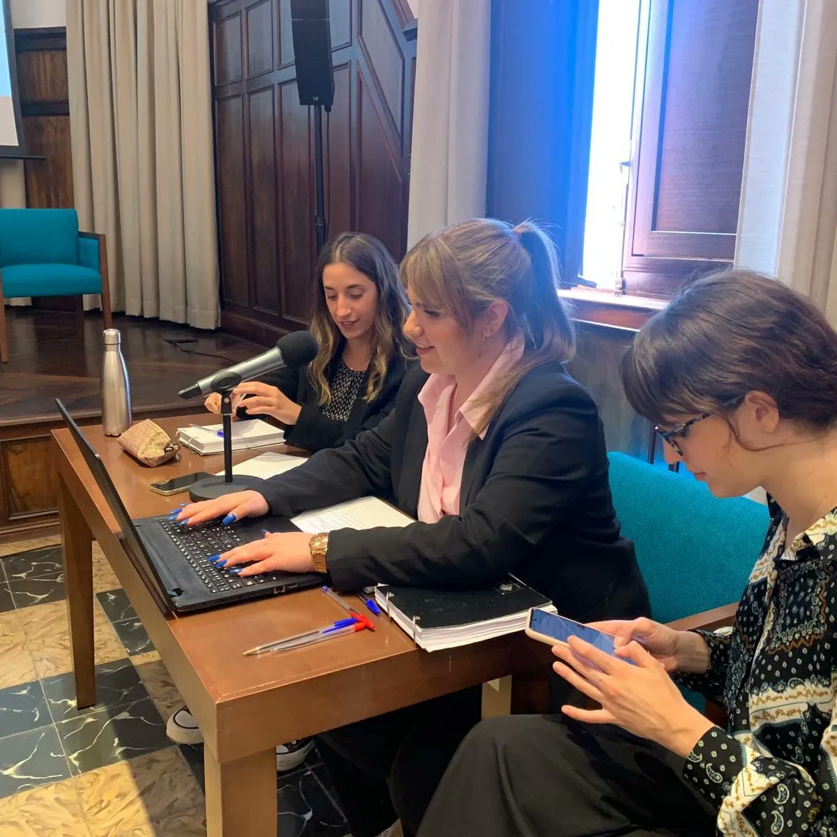 MIC_ULL's tweet photo. Esta semana el alumnado ha interpretado en el ESI Postdoctoral Program de la Universidad de la Laguna. ¡Ha sido una gran experiencia y lo han hecho genial!
#1nt #terp #MICULL #ull #yosoymic https://t.co/MHd08ufm2Q