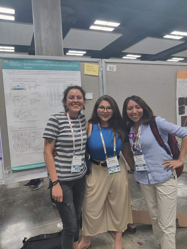 taniaC_HC's tweet photo. Mexican community reunion! Thanks to everyone who stopped by the poster and those who stayed to my talks :) #S22MRS gg https://t.co/pZLx21TGOg