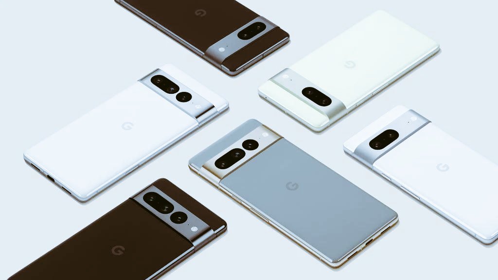 Techbengali18's tweet photo. Google Pixel 7 and Pixel 7 Pro smartphones would be officially getting launched later this fall. Pixel 7 Pro smartphone may have a 6.7-inch or 6.8-inch curved OLED display. These series is expected to come in Stormy Black Sorta SeaFoam and Cloudy White shades. #googlepixelseries https://t.co/ig7Vox1bFU