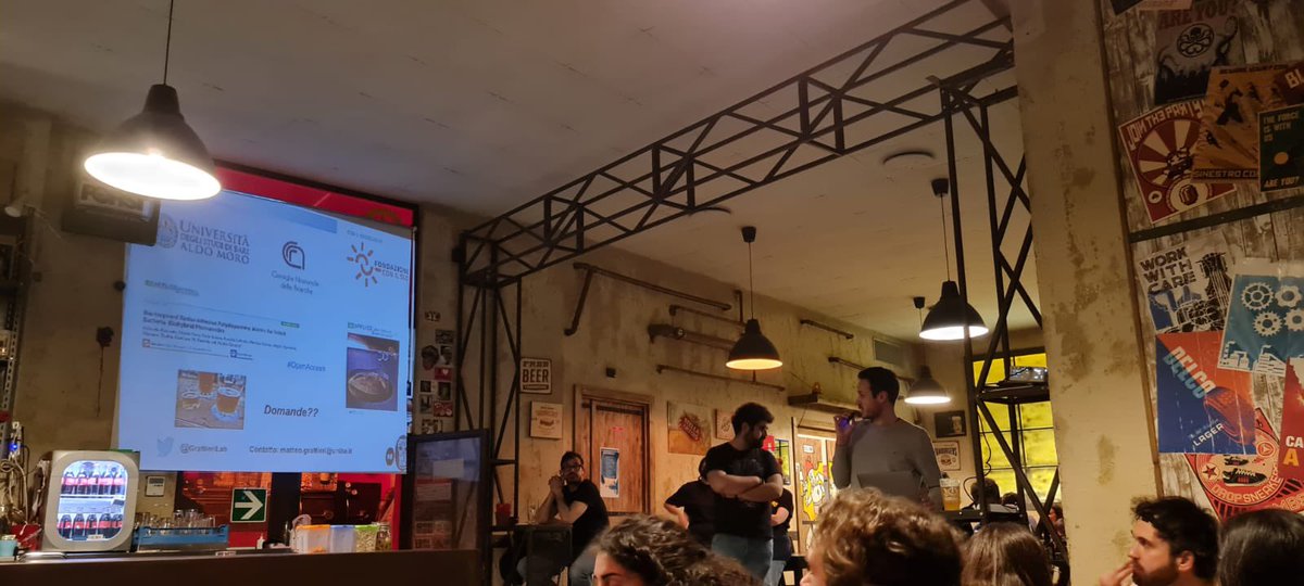 Parlare di batteri millenari e bioelettricità per il <a href="/pintofscienceIT/">Pint of Science IT</a> #pint22 #bari è stata una bellissima esperienza! Grazie agli organizzatori per l’invito! <a href="/PierluigiLasala/">Pierluigi Lasala</a> <a href="/unibait/">Uniba.it Aldo Moro</a> <a href="/ConilSud/">Fondazione CON IL SUD</a>