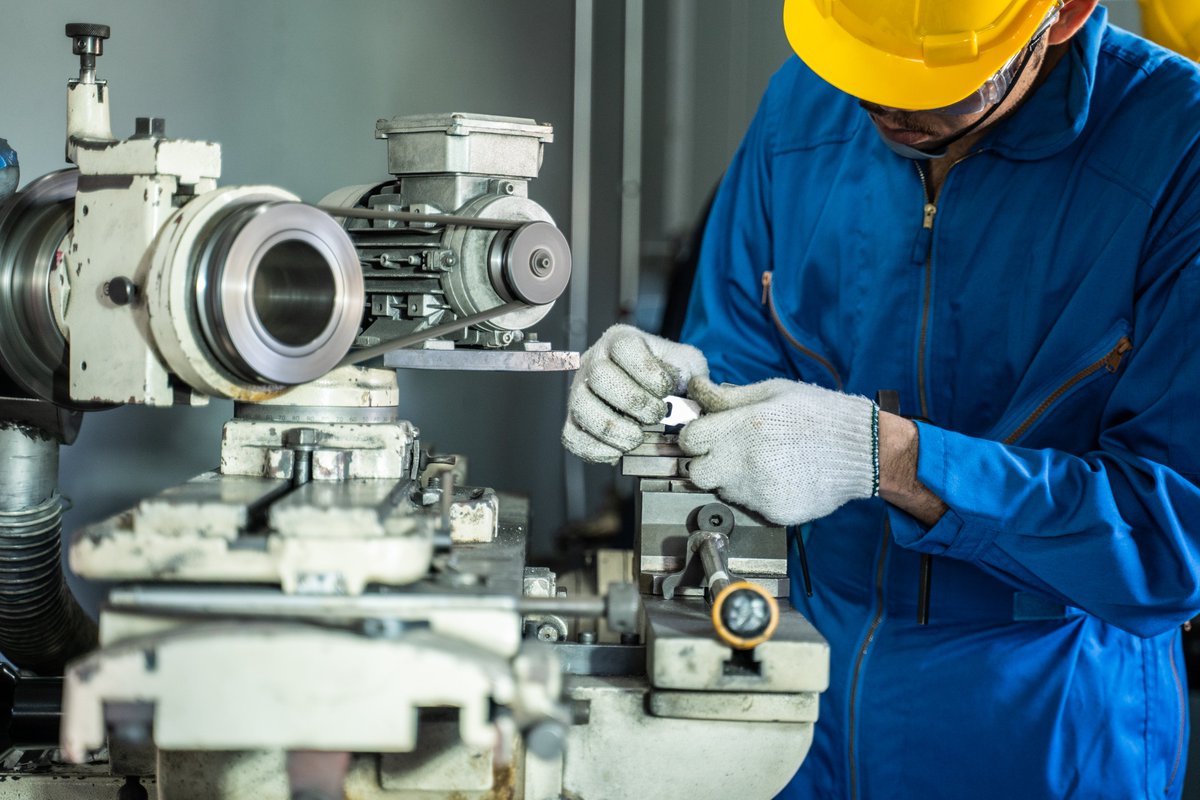 quikonesolution's tweet image. Try out our leading #QuikAllot #FieldForceTrackingTool for #EquipmentMaintenanceBusiness!
Supercharge your business and become top all over #Malaysia!
Call us today for a quick trial! bit.ly/3CH0ov0
#EquipmentMaintenanceSoftware
#FieldServiceSoftware
#FSMSoftware