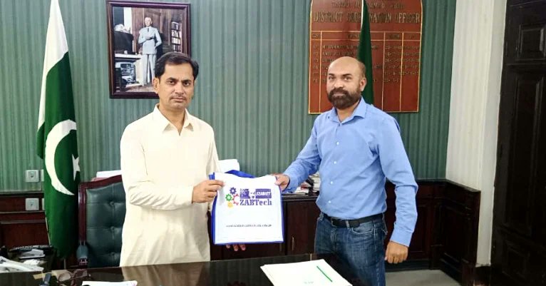 SzabistZabtech's tweet photo. SZABIST-ZABTech always believes in strong coordination and networking.Principal ZABTech Tando Mohd.Khan had meeting with the Deputy commissioner Tando Mohd.Khan. 

#SZABISTZABTechiTVE #ZABTechTMK
#TVET #skills #networking #districtadministration https://t.co/ZfaZl3IwcL