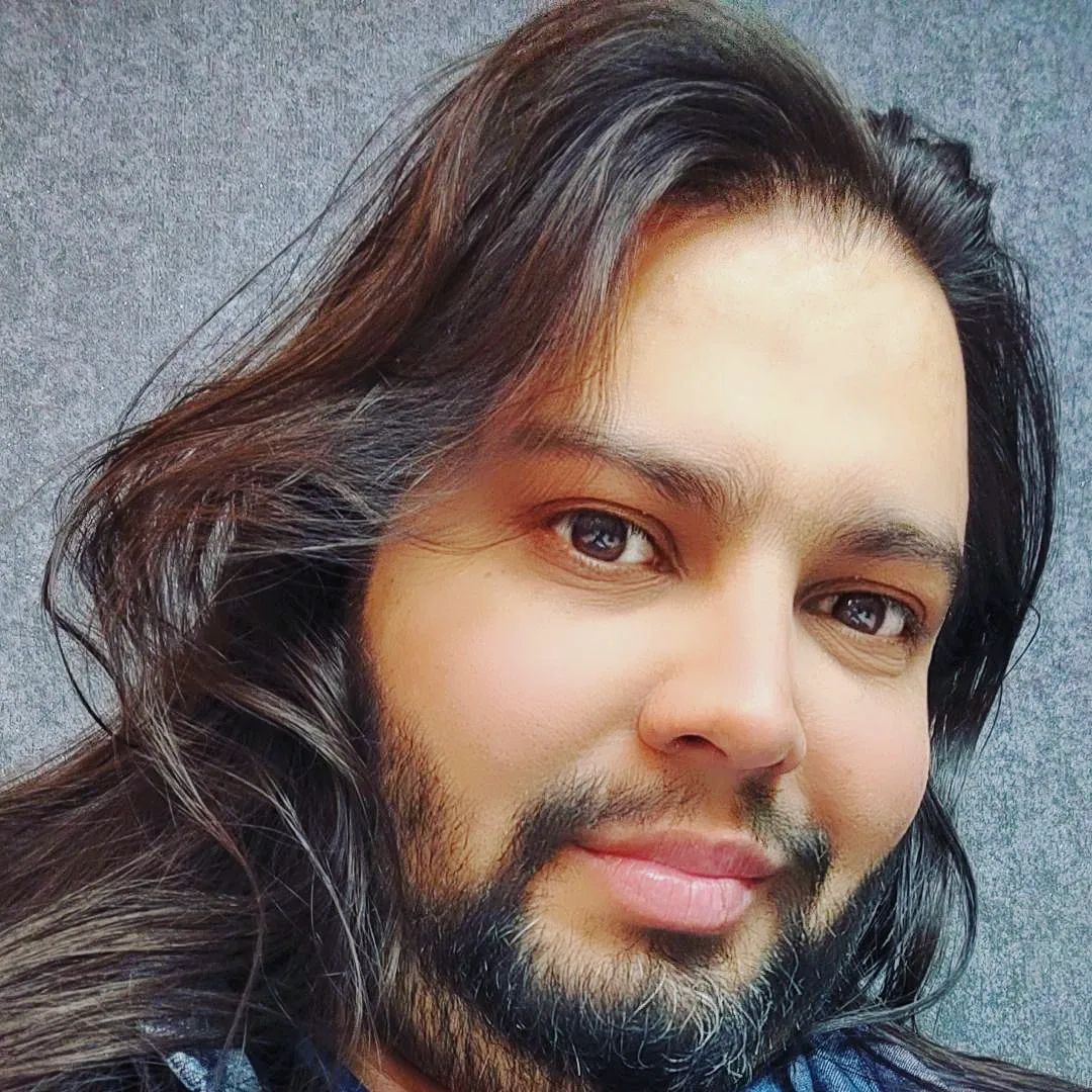 ACedKhosro's tweet photo. #NewProfilePic https://t.co/BjiRtJb4EP