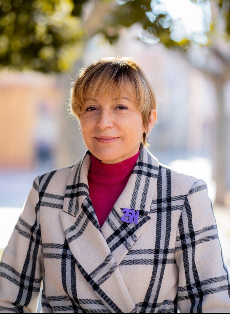 1o_les's tweet photo. 📣 Concentració contra la repressió i per la independència ‼️
🏛Pl Comas
📅 Dijous, 12 de maig
🕣 19 h 
Amb la presència de l'ex presidenta del Parlament de Catalunya  @ForcadellCarme
 Us hi esperem !! https://t.co/wI0vznaVTB
