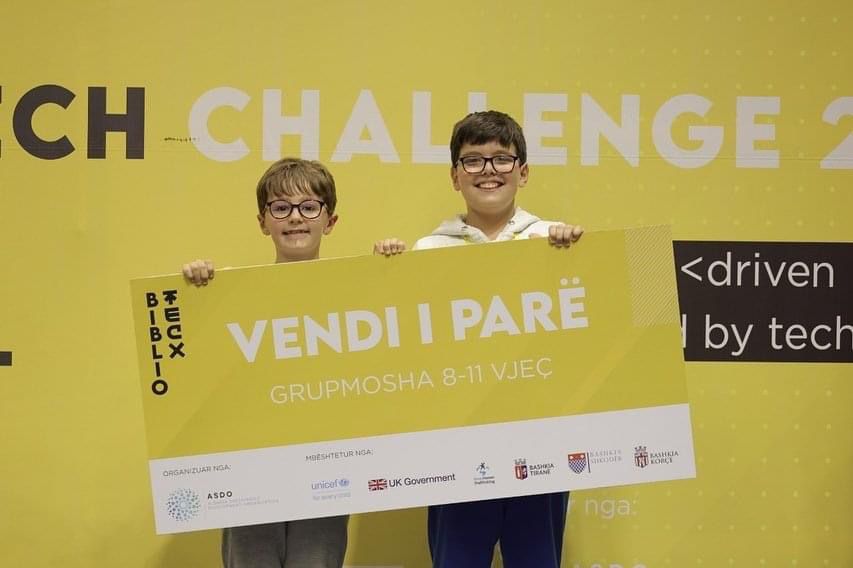 erionveliaj's tweet photo. Për të dytin vit radhazi, vjen konkursi i teknologjisë për fëmijë 👧🏼 - “Sfida BiblioTech 2.0”💻🖥️
Ky super projekt, dedikuar vogëlushëve të #TYC2022☀️ solli në jetë koncepte teknologjike dhe inovative përmes argëtimit dhe mësimit me metoda tërheqëse e interesante. 👏🏼👏🏼👏🏼 https://t.co/IhRYogIThq