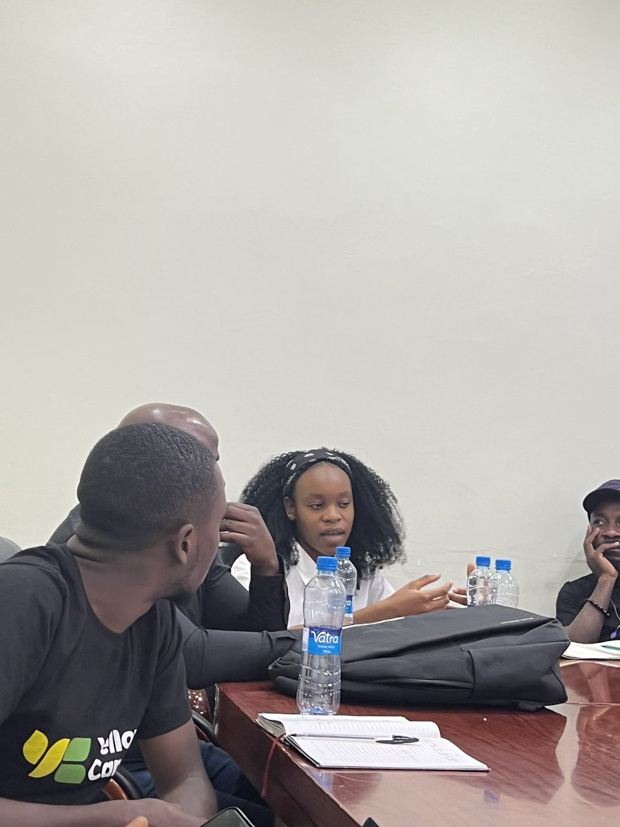 UNDPZambia's tweet photo. Further conversations with young innovators brought up questions that revealed the need for local action hubs & creator spaces.
Their energy was palpable — these #StartUpsSolveProblems and the youth are excited and primed to make waves in Zambia and beyond.#youthinnovation https://t.co/4exOarP7P2