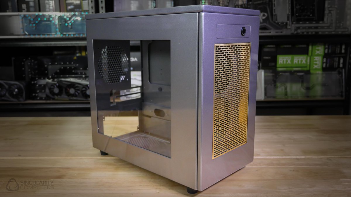SingularityC's tweet photo. Caselabs X2M Custom Paint &amp; Distro
Check out the photos below!
Post link ▶️ https://t.co/L3YePT6cnR

#caselabs #custompaint #clientbuild #singularitycomputers https://t.co/82LzZXmpF0