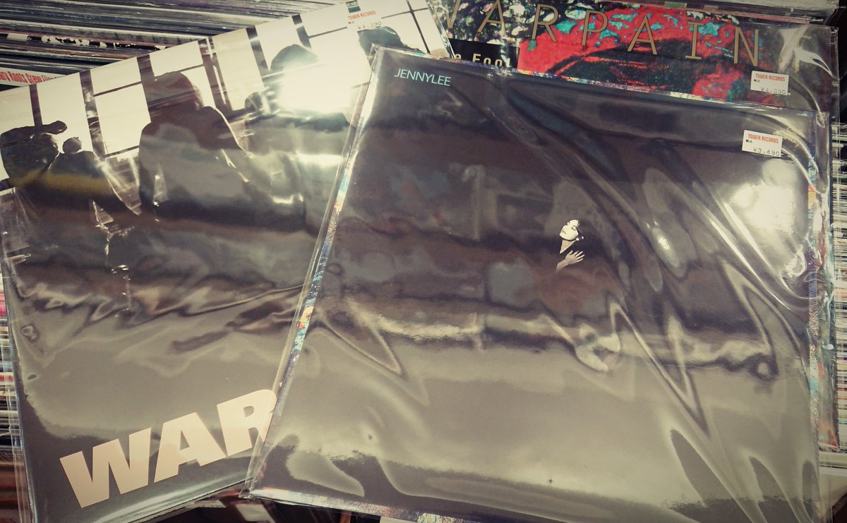 TOWER_Shinjuku's tweet photo. 【#新宿VINYL】ウォーペイント新作リリースにあわせて、カタログも再入荷しております!先日のレコードストアデイで限定リリースされたジェニーリーのソロ2作目「Heart Tax」は、これが最後の入荷と思われますのでお早めに~!
https://t.co/QfNOmt9380
#Warpaint #Jennylee #RSD https://t.co/D4XthJrWqW