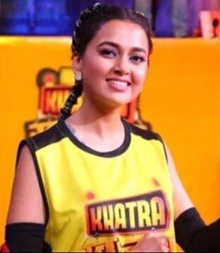 TellyPoll93's tweet photo. Who is the more popular ❓

RT : #TejasswiPrakash 🔁
Like        : #KaranKundrra ❤️

#BiggBoss   #LockUpp 
#KKundrraSquad #TejaTrooops https://t.co/VGiRej9XNR