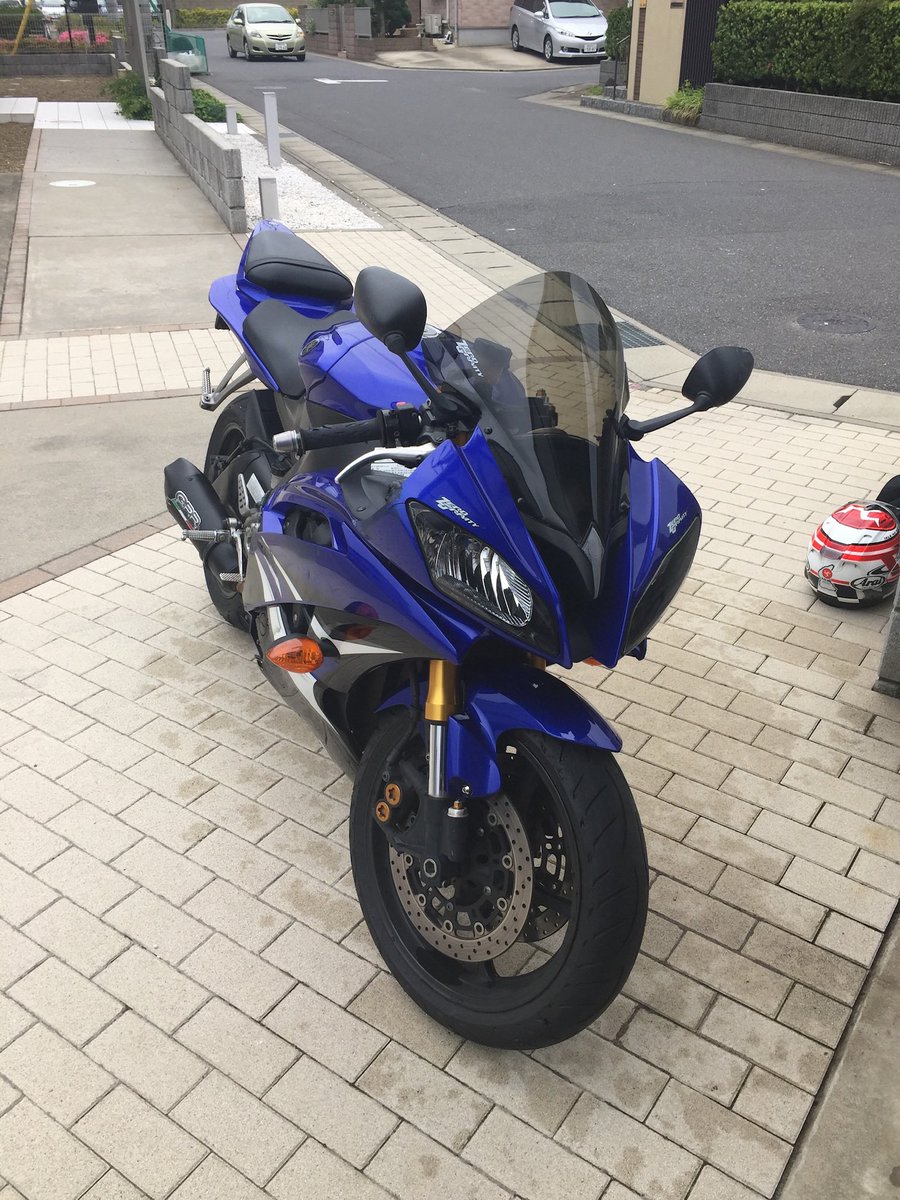 SAntosian13's tweet photo. バイク屋に生まれて
警察→消防→保険屋と渡りあるいて
結局今バイク屋で働いてる
バイク最高🏍
#私の乗ってきた歴代のバイク
#バイク好き
#バイクが好きだ
#YZFR1
#YZFR6
#SV400S
#PW50
#PW80 https://t.co/Ggw1jaC0NS