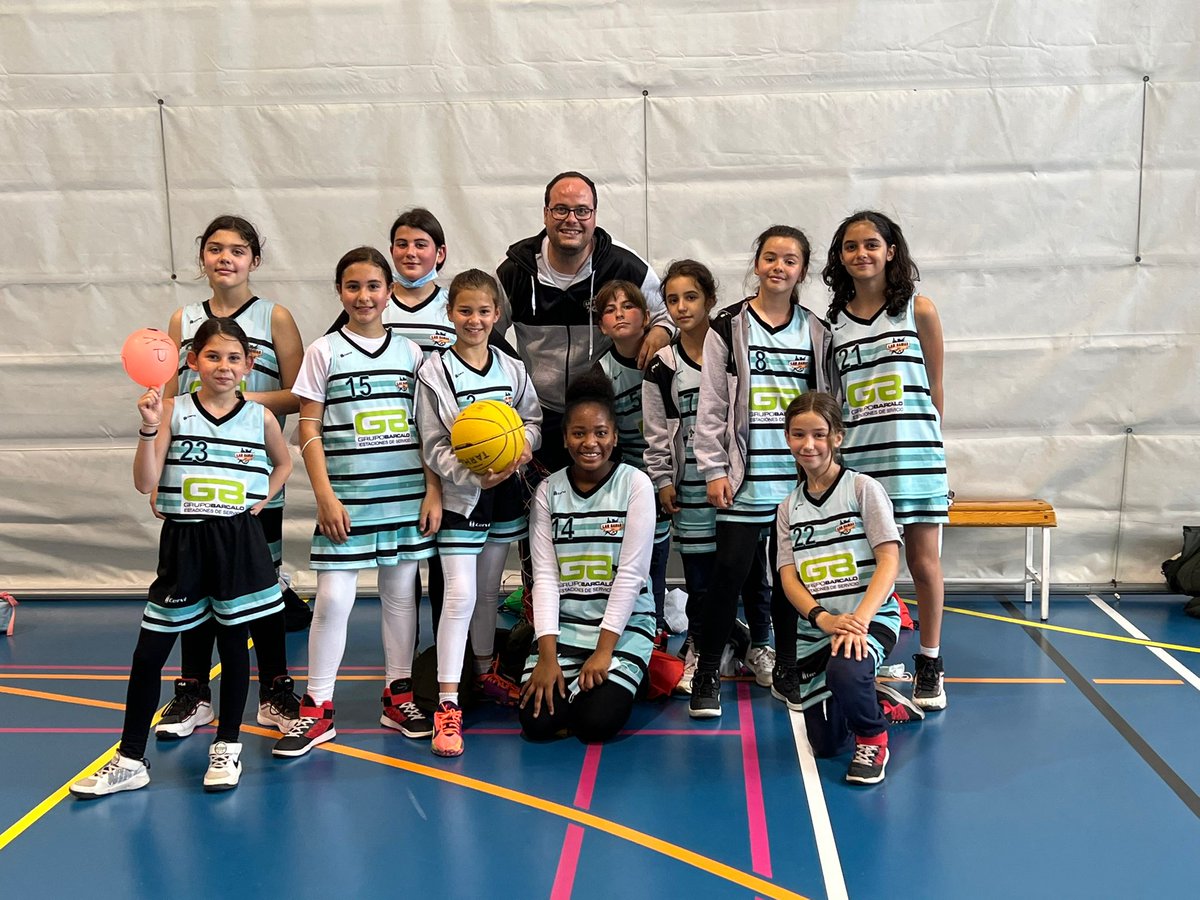 CAB_lasgabias's tweet photo. Alevin ⛹️‍♀️⛹️‍♀️ #grupobarcalo terminó la competición liguera vs CAB Atarfe en un partido en el que nuestras chicas demostraron el buen trabajo que están haciendo. 💥🔥🔥

#soydelCAB
#baloncestolasgabias
#ilusionceleste https://t.co/SHglQnVP5m