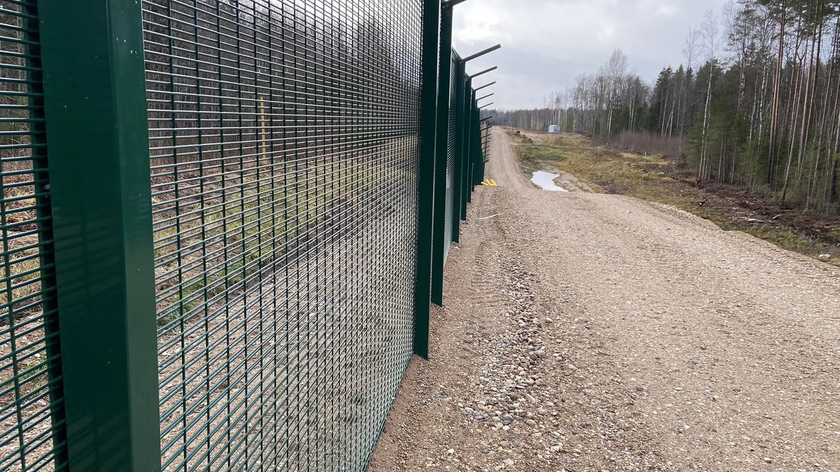 Pillandia's tweet photo. Estonia's eastern border in Southeastern Estonia.
Photos by Mirjam Mõttus (May 10, 2022).
Credits: @errnews
(4/8)
#Estonia #Eesti #Setomaa #Setumaa https://t.co/zORI4HxVN8