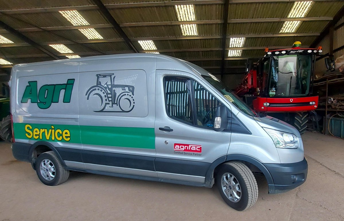 AgrifacUK's tweet photo. New #Agrifac decals finishing off the #AgriService fleet! 😎
We're thrilled to have recently welcomed Michael and the team from Agri Service on board #TeamAgrifac - now covering the East Sussex, Surrey and Kent regions for Service and Technical support.
https://t.co/GwSG9Knxu8 https://t.co/tgXuZ54poR