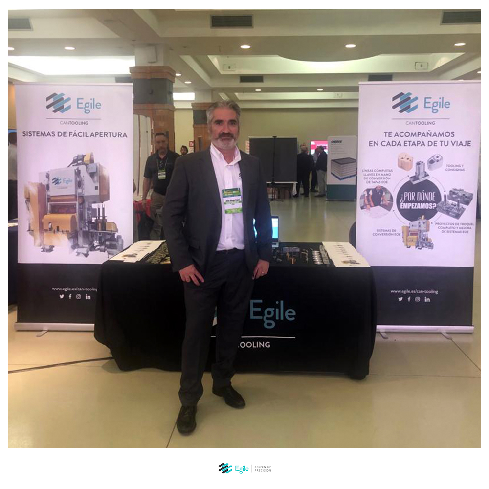 Egile_group's tweet photo. Nuestro compañero Josu está ya en @LATAMCAN  Brasil, preparado para  explicaros por qué somos una empresa de referencia en Europa en el diseño y fabricación  de sistemas de conversión #EOE de fácil apertura para #envasesmetálicos 

https://t.co/EsrBomC6OM

#LATAMCAN2022 #latamcan https://t.co/4T6G79VZok