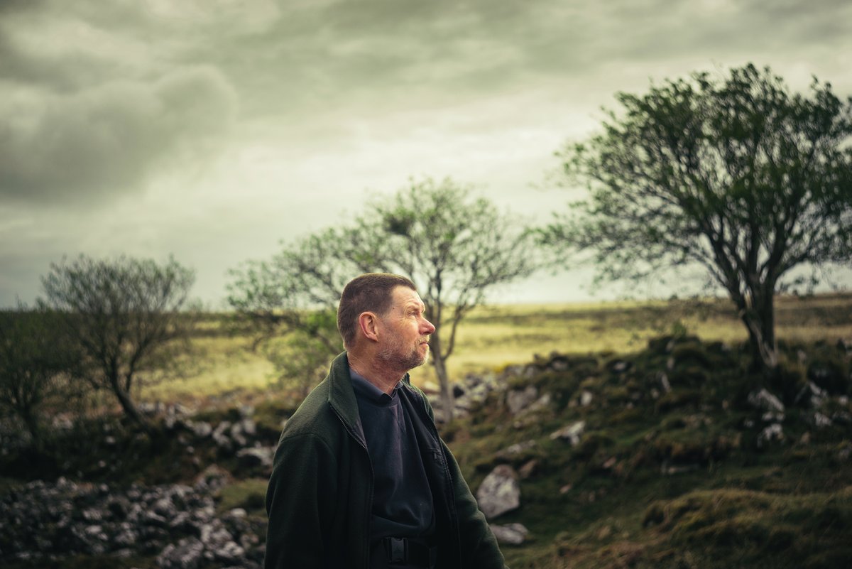GlavindStrachan's tweet photo. A few more of Paul Rendell renowned #DartmoorGuide and editor of #DartmoorNews #Magazine πwas a pleasure to wander around the #Belstone area on #Dartmoor and capture a few images of Paul in his element ππ· https://t.co/cJhClPib7U