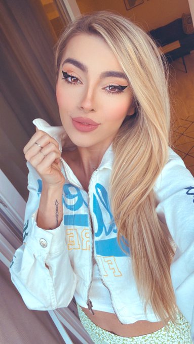 #NationalPhotographyMonth  I am online now. https://t.co/VAKjJaMPNQ  @F4FTraining @f4feuropegirls @Flirt4Free<a href="/tag/nationalphotographymonth"class="tags">#NationalPhotographyMonth</a>