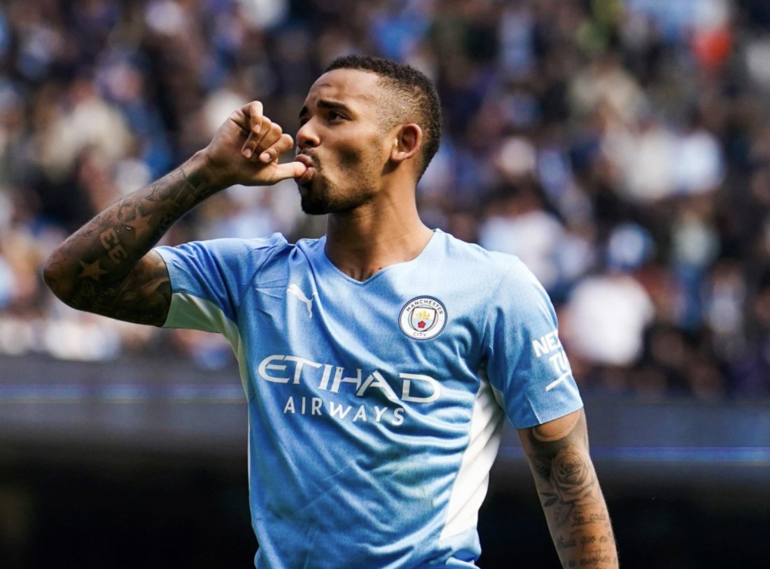 DeadlineDayLive's tweet photo. 🚨 𝐁𝐑𝐄𝐀𝐊𝐈𝐍𝐆: Arsenal have officially offered €50M for Gabriel Jesus! 🇧🇷 

The negotiations are advanced at this stage.

(Source: GOAL) https://t.co/a8r7otYrVs