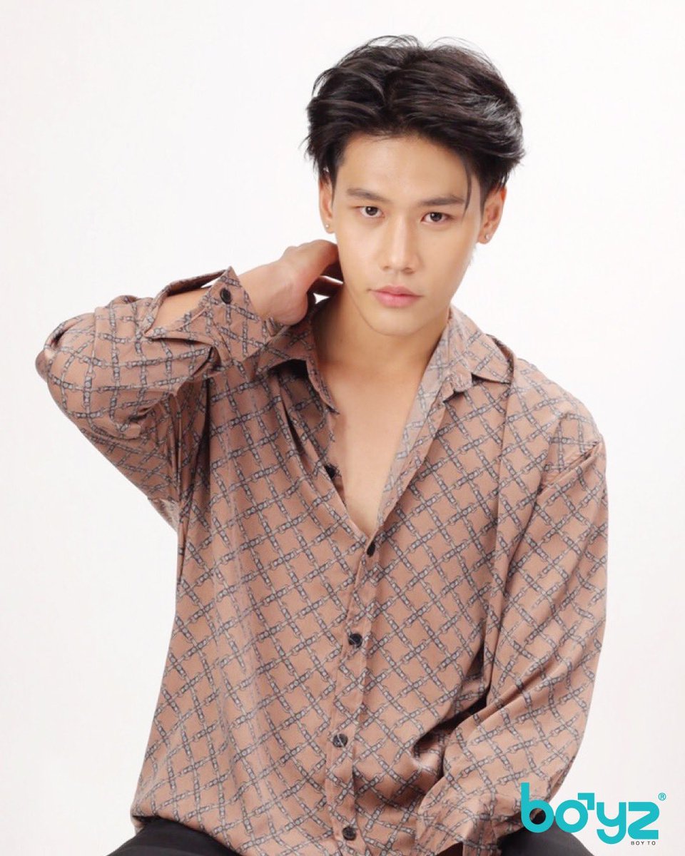 boy2_to's tweet photo. Welcome to Boy2 🎉 -NUT- 18yrs. 187cm. 67kg. #boy2_to https://t.co/vOXqYqNLsX