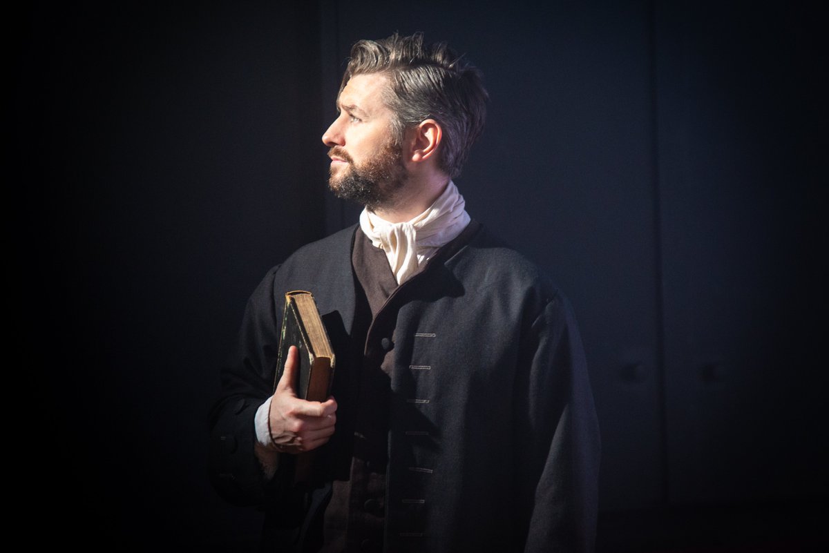 TheStrawChair tweet media