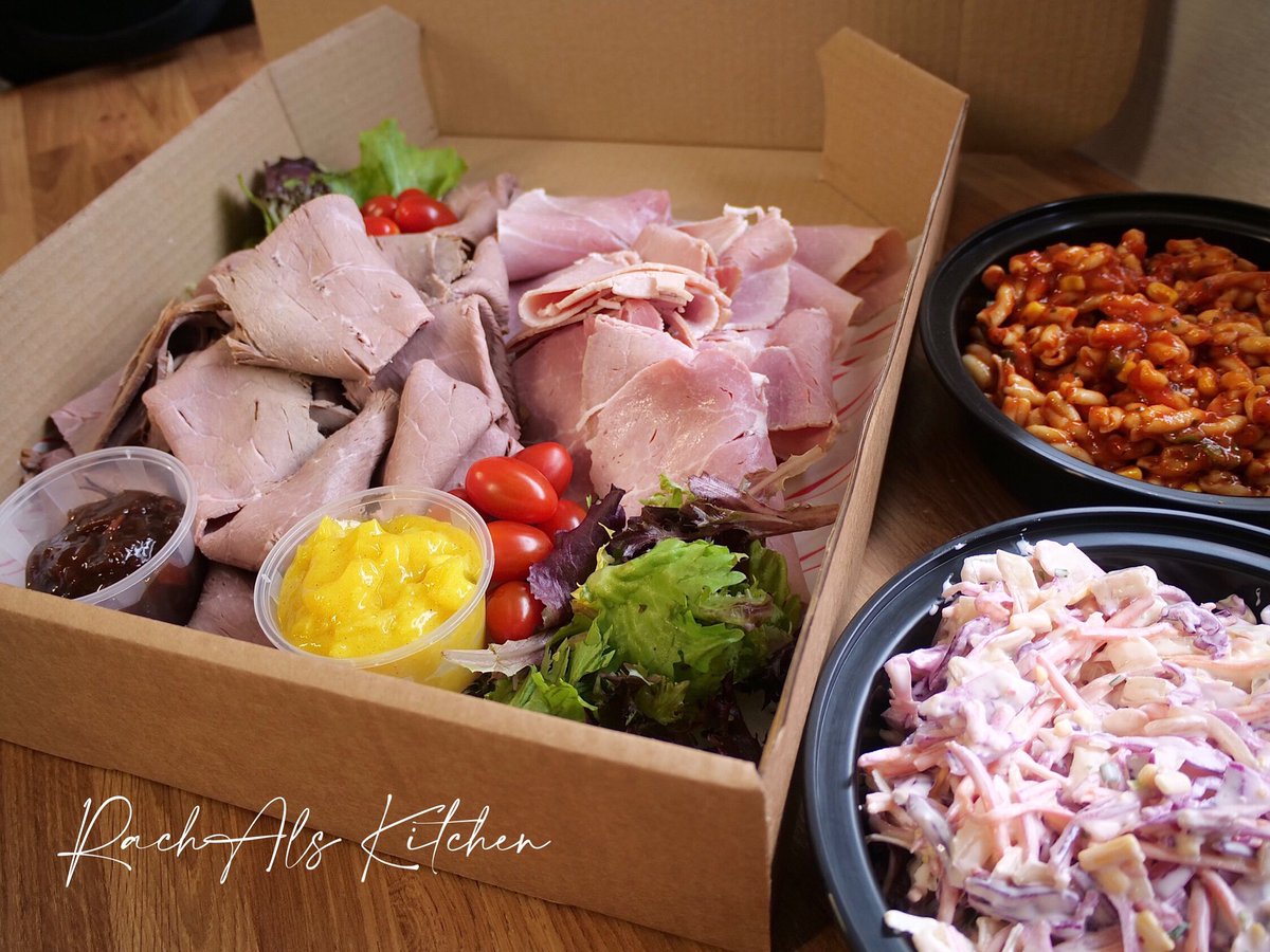 RachAlsKitchen's tweet photo. #Boxedcatering #sharingboxes heading out this week … #coldbuffet #dropoff.. #catering #caterers #melthamcatering .. #food #foodpics … getting ready for the weekends #dinnerparty and traditional #coldbuffets now … https://t.co/2pWrvMAL0I