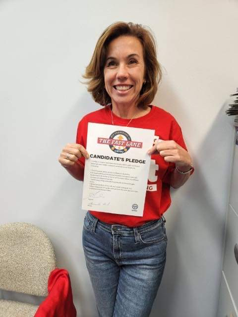 RTBUnion's tweet photo. Labor Candidate for Canning Amanda Hunt has spent a lifetime working in social services. She knows how the increasing cost of living - including the huge spike in petrol prices - is hurting Australians. That's why she has endorsed the #RTBUFastLane pledge. #AusVotes2022 https://t.co/RZGDGIn6mF