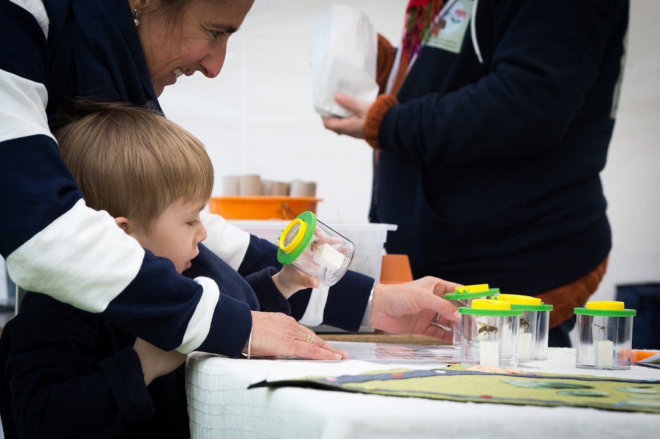 Sparkoh_be's tweet photo. 🌻Demain en mains : la 5e édition de la Fête du #DéveloppementDurable - événement à l'initiative de la 
Région wallonne, se déroulera 𝗹𝗲 𝗱𝗶𝗺𝗮𝗻𝗰𝗵𝗲 𝟮𝟮/𝟬𝟱 au SPARK𝗢𝗛! Village associatif | Spectacles | Animations ludiques pour tous! https://t.co/MlYP0LHNy4
#wallonie https://t.co/T4im5ZcHQA