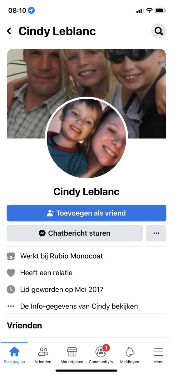AANDACHT!!!!

Zouden jullie dit profiel willen rapporteren aub? Is iemand die zich voordoet als mij ( de nieuwe vriendin van mijn vader ) 
Er zijn al eerdere klachten ingediend bij politie ivm bedreigingen en pesterijen dus zou jullie echt dankbaar zijn!! 

RT = goodluck!!!