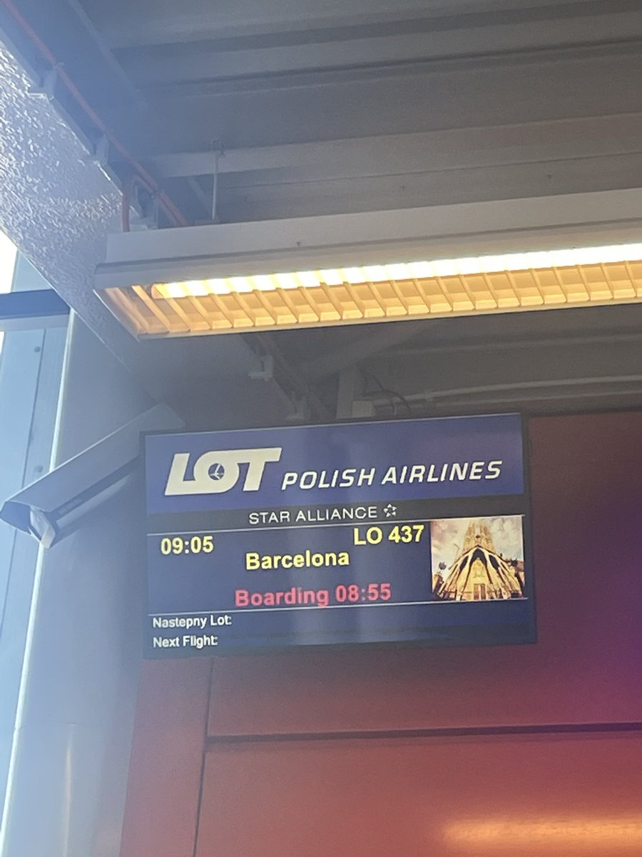 MJarzab's tweet photo. Next stop with @JBabelek ✋ EU-Startups Summit 2022 – in beautiful Barcelona! See you there! #braightontour https://t.co/2E1xV9uIzB