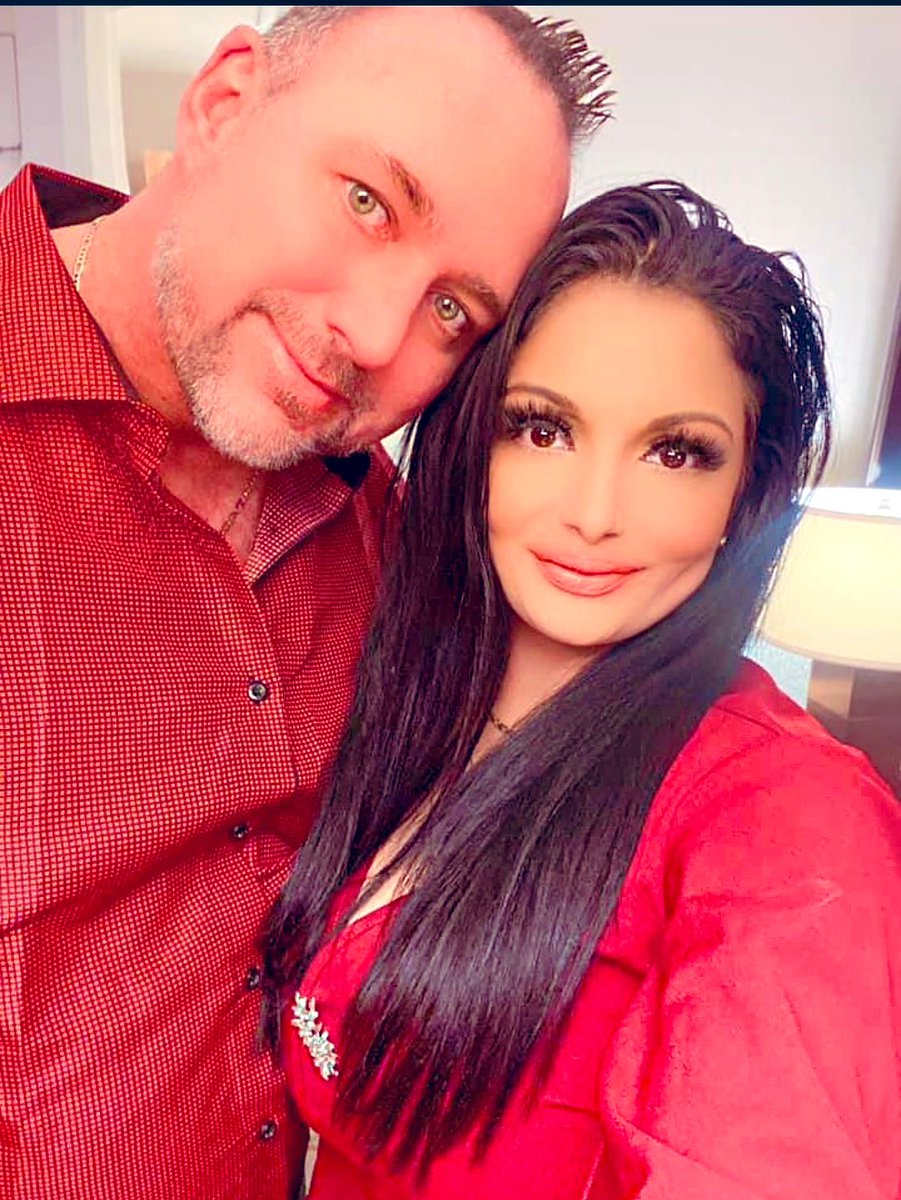 MMAgirlfights's tweet photo. We are both rare genes 🧬 my fiancé Martin is Irish , German, Native and African and I’m Canadian born Polish, French Canadian and East African. #raregenes #exoticmixedcouples https://t.co/kcdqrj26KF