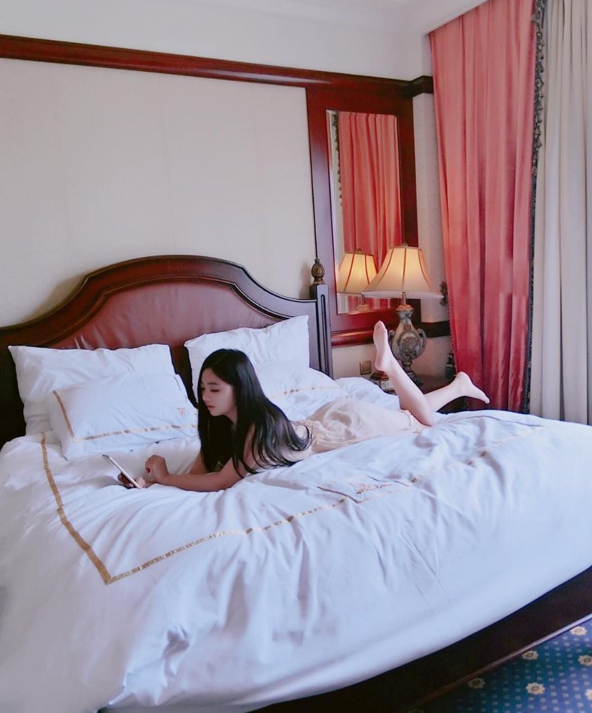 Asianxfindom's tweet photo. As I sleep you'll find me here. Instantly stricken with desire to get to know me more and more. You'll send $22.22 and message me just so I know you exist. Albeit no response. You'll scroll as if hypnotized through my media re-tweeting and loving it all, because ....

Findom https://t.co/SYhs3MEzdS