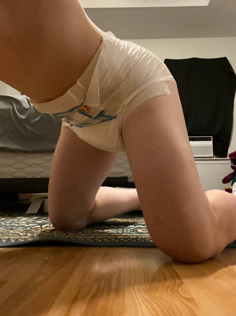 ExposeDiezel's tweet photo. Havnt posted in a bit but more cute pictures of diezels diapers https://t.co/X6jGH46vap