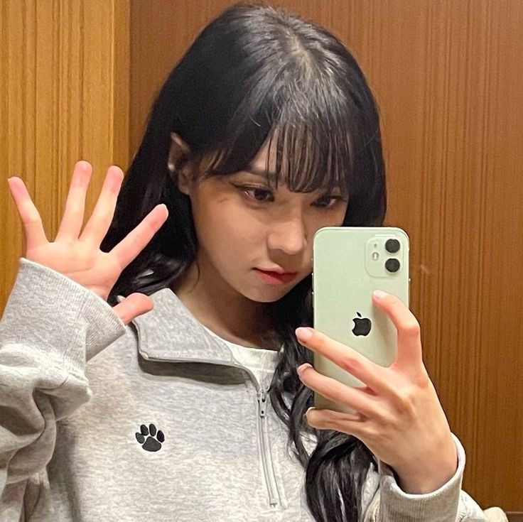 Azzera14's tweet photo. Halo, aku azzera baru main Rp lapak Twitter.
Mutualan? Like/rt. Temenan? dm aja

#roleplayerindonesia #roleplayer #roleplayeraccount #roleplay https://t.co/bQ6zPkmzDE