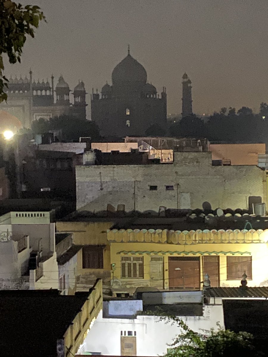 _sabanaqvi's tweet photo. #Taj Mahal at night. The defining image of India for the world, even in the shadows of the night. https://t.co/atDKd1NOVA