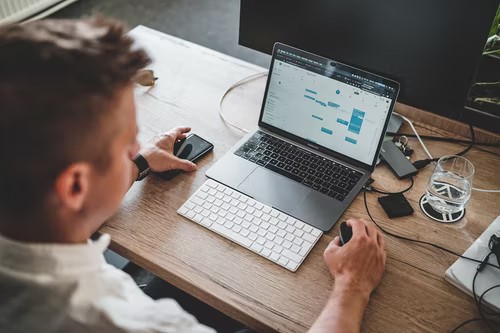 RMTGroup_'s tweet photo. How automation can help improve your small business
https://t.co/5YvagiozKc https://t.co/vDkwHIKUV3