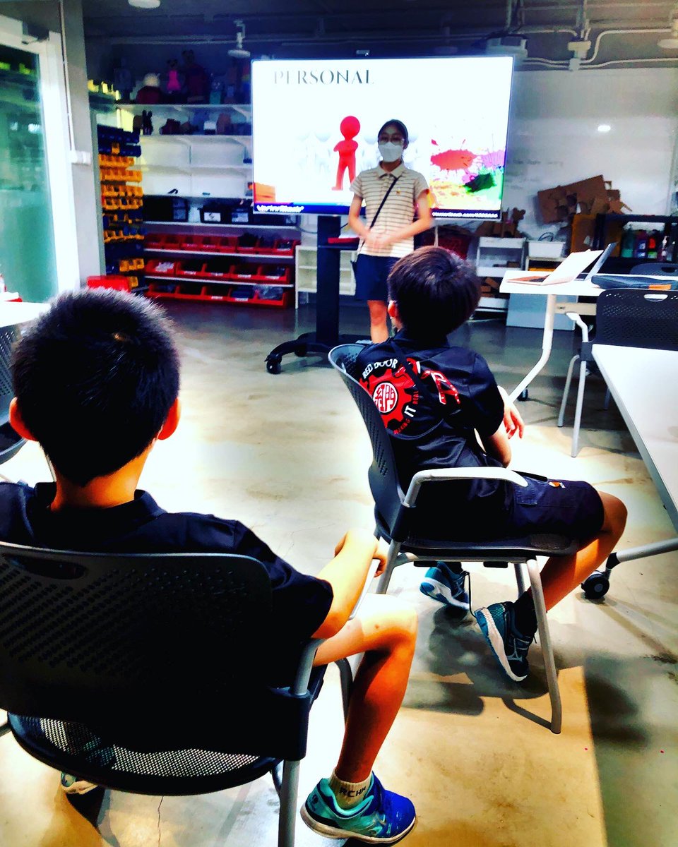 “To create videos with content that stands out, you need to get out of your comfort zone”. This was the message to the Primary Film Team from our Year 8 creative speaker. #rchkschool #rchkrdc #pypft™️ #creativity #filmmaking