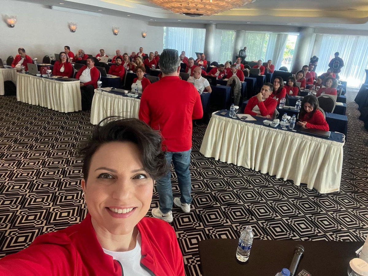 Böyle olur @TepeServis <a href="/TepeCagriMrk/">TEPE Çağrı Merkezi</a> Yönetim Gözden Geçirme’si ❤️