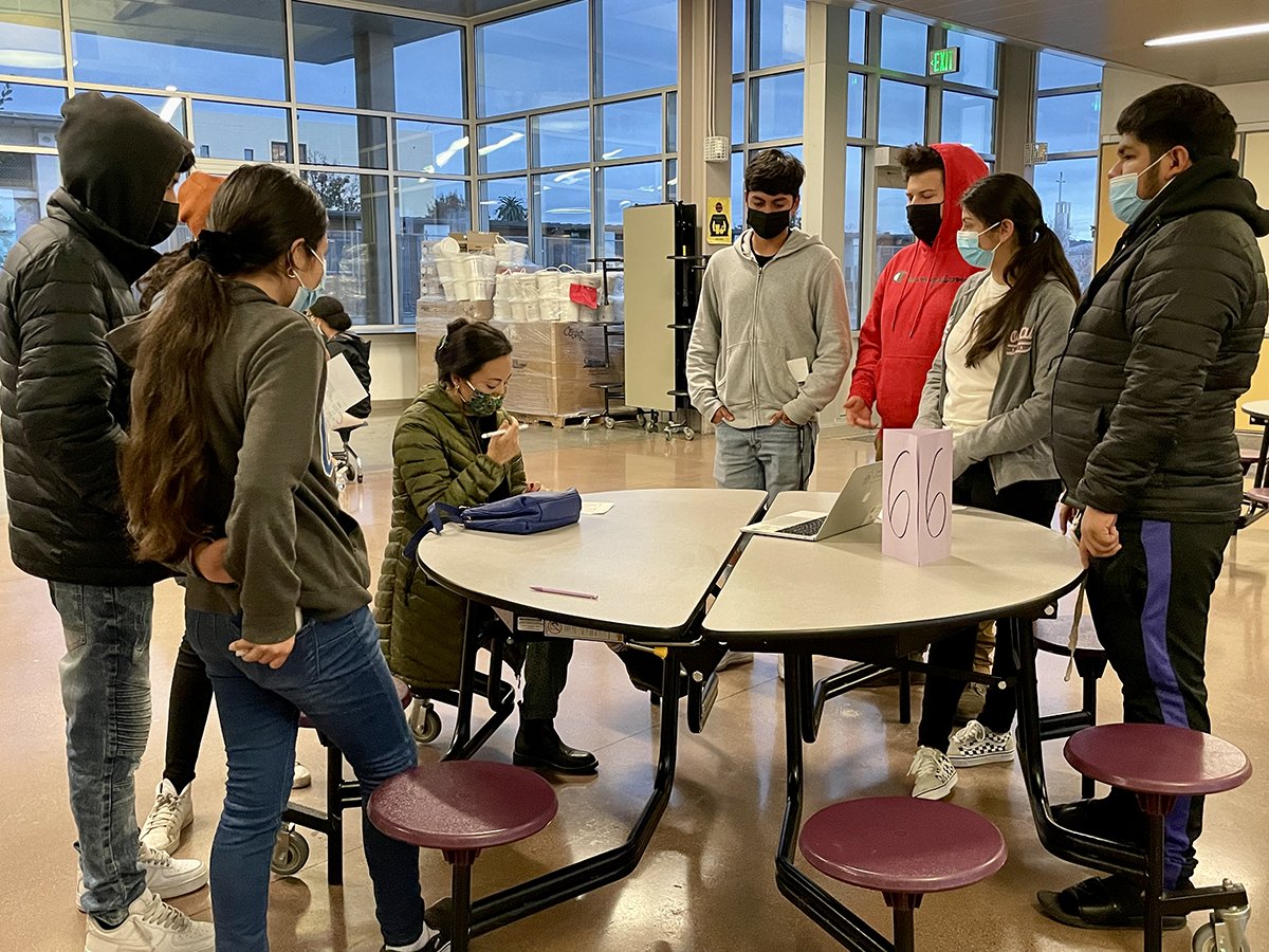 GirlGeekX's tweet photo. Girls’ interest in STEM begins declining in middle school. Here’s how we can help close the pandemic education equity gap, while providing volunteer opptys for girl geeks &amp; allies. https://t.co/fdD8KuDK10 https://t.co/hjiBLWc1PN