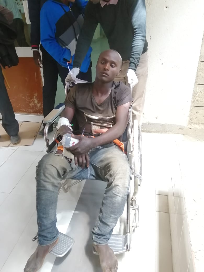 ML10254's tweet photo. Last time it happened to me karibu niende... This pishori thing needs serious attention bana... Men are the target....i look at this picture and remember absolutely nothing, ni story tu mi huambiwa! https://t.co/qhiyqlm5yM
